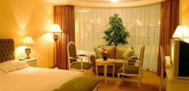 Beibei Holiday Hotel Harbin Zhongyang Main Street Xinyang Road