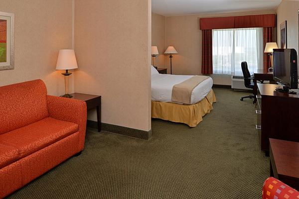 Holiday Inn Express & Suites Ocean City - Northside, an IHG Hotel