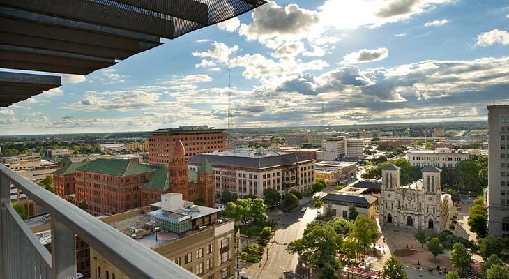 Drury Plaza Hotel San Antonio Riverwalk