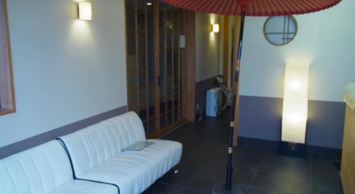 Backpacker's Ryokan Budget Inn