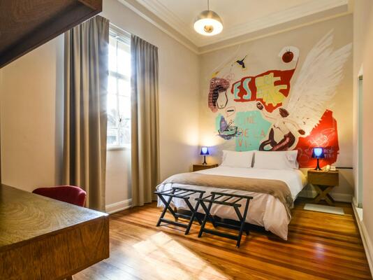 Sacha Mistol Art Hotel