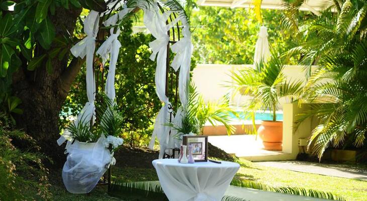Blue Horizons Garden Resort