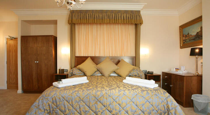 Legends Hotel