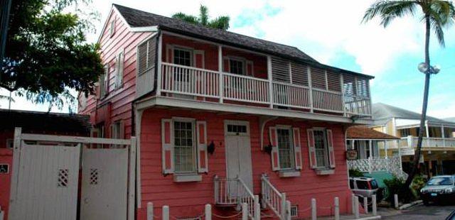 Balcony House