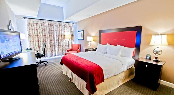 DoubleTree by Hilton Hotel Raleigh - Brownstone - University