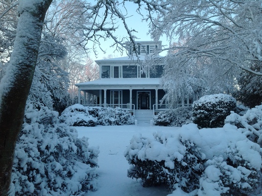Captain's Manor Inn
