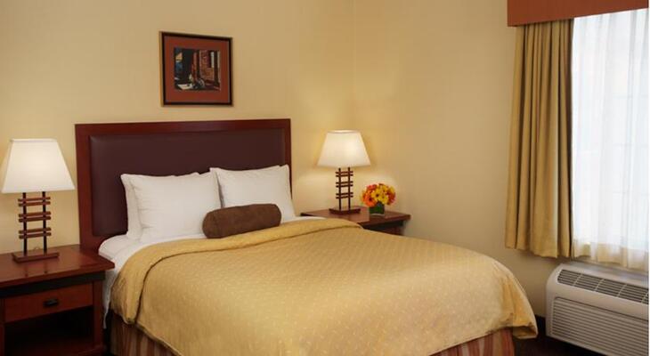 Larkspur Landing Campbell
