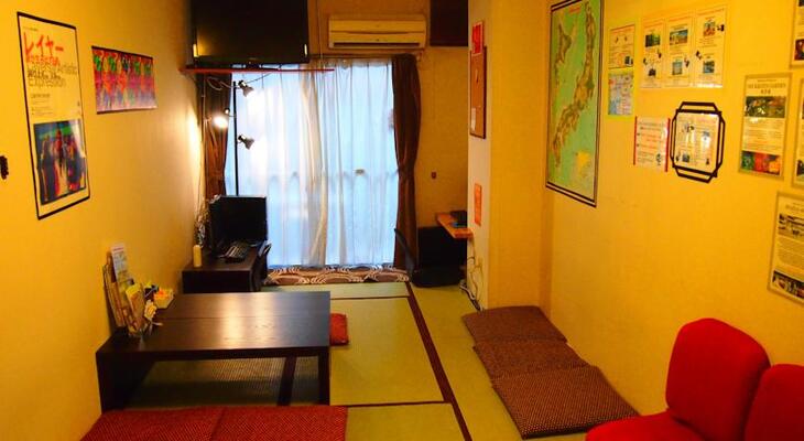 J-Hoppers Hiroshima Guesthouse