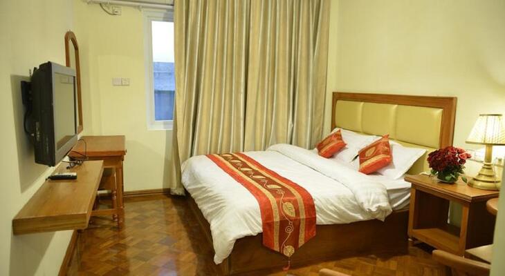 Gold Yadanar Hotel