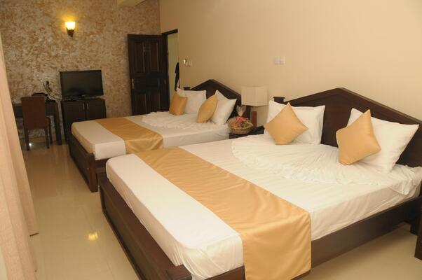 Sunhill Hotel Katunayake