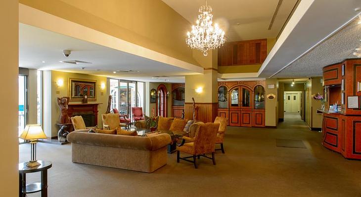 Burke & Wills Hotel