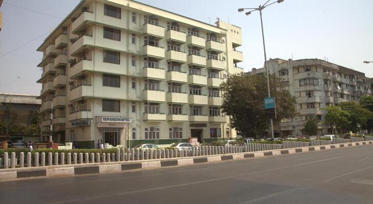 Sea Green South Hotel