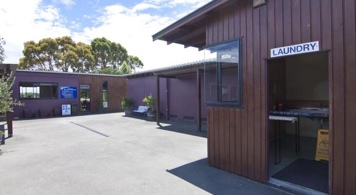 Tahuna Beach Holiday Park and Motel