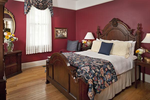 Hoyt House Bed & Breakfast