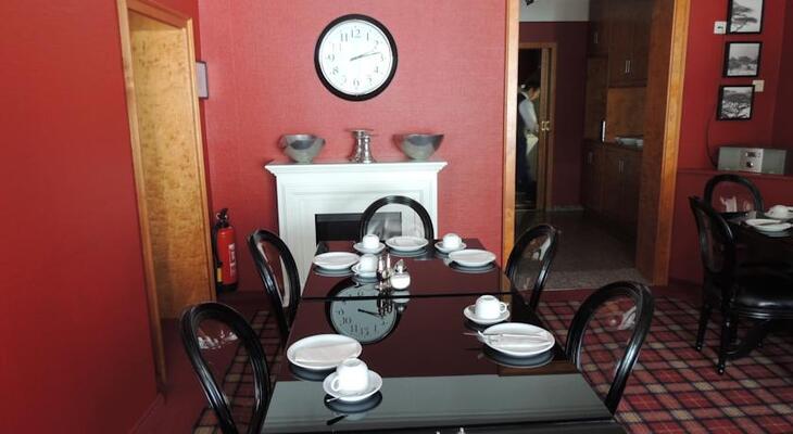 Sir & Lady Astor Hotel