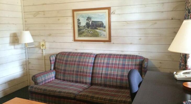 Travelodge Inn & Suites by Wyndham San Antonio Airport