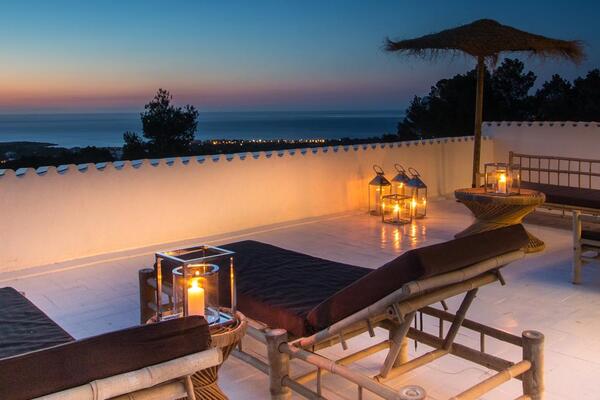 Victoria Suites