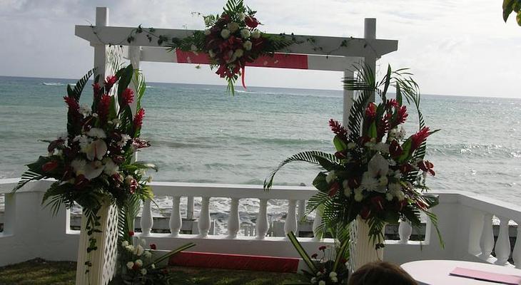 Whispering Bamboo Cove Resort