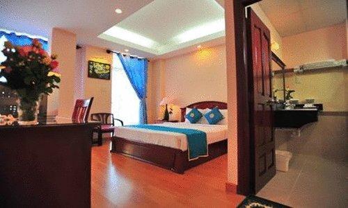 Violet Hotel