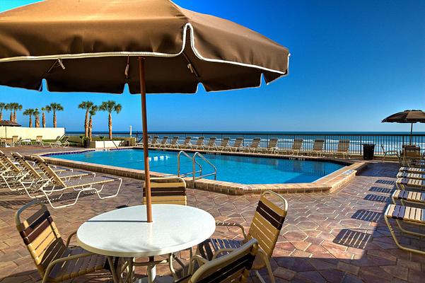 Holiday Inn Express & Suites Oceanfront Daytona Beach Shores, an IHG Hotel