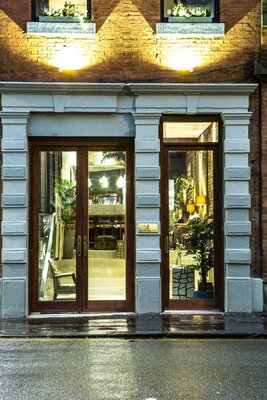 The Cow Hollow Hotel