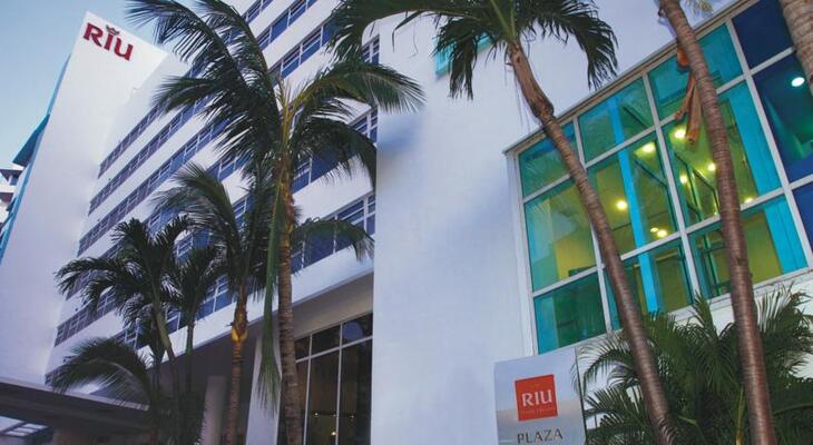 Hotel Riu Plaza Miami Beach