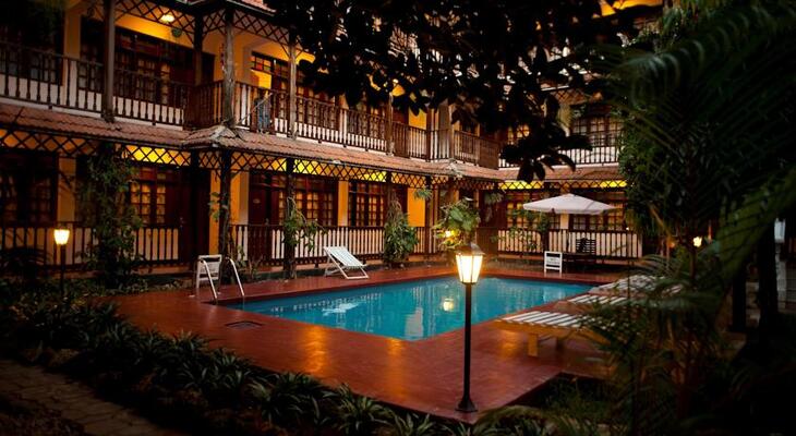 Protea Hotel Dar es Salaam Courtyard