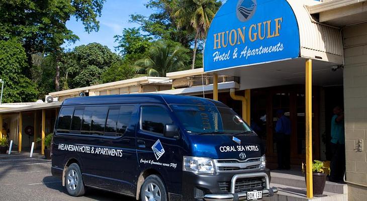 Huon Gulf Hotel & Apartments