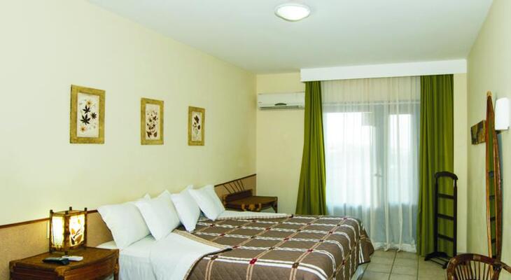 Divi-Divi Praia Hotel