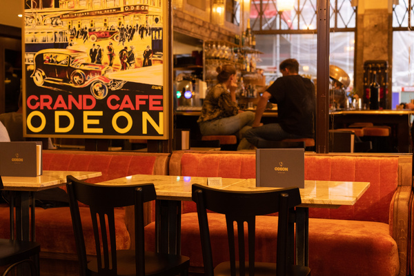 Cafe Bar ODEON