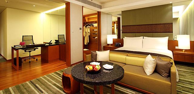 Hansar Bangkok Hotel