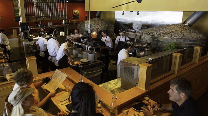 Dough Pizzeria Napoletana