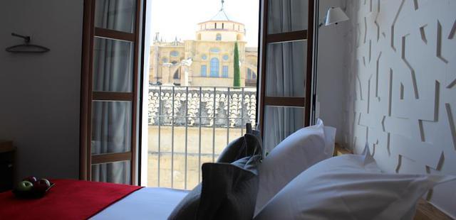 Hotel Boutique Caireles