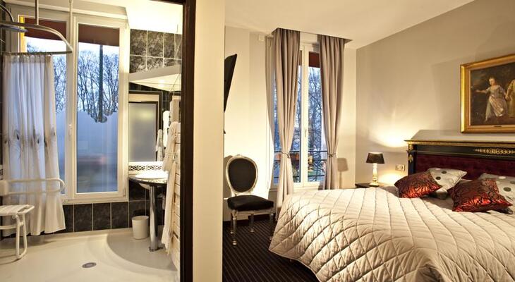 Continental Hotel