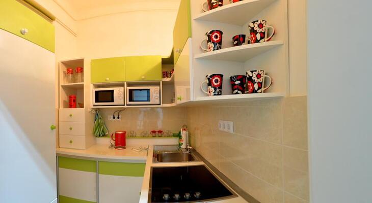 Hostel For Me