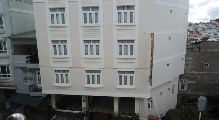 My Hoa II Hotel