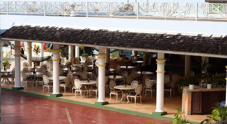 Beachcomber Club