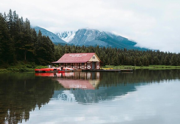 Maligne Lake