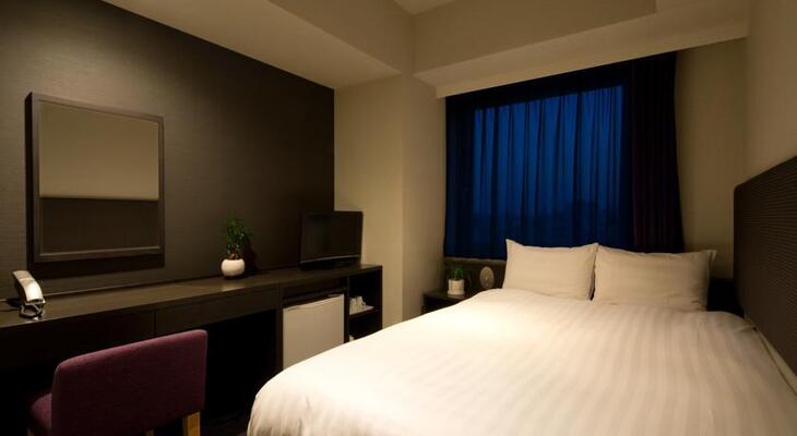 E Hotel Higashi Shinjuku