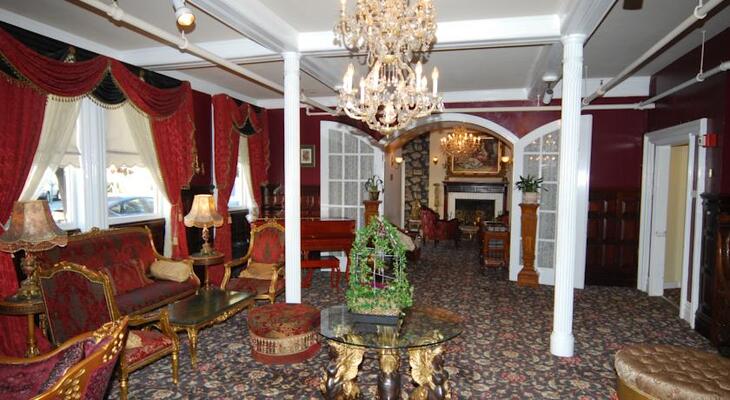 Queen Anne Hotel