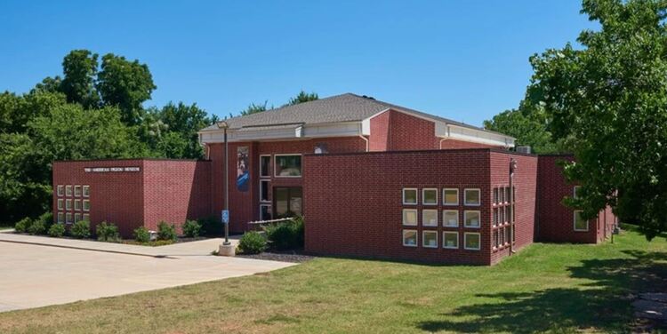The American Pigeon Museum & Library