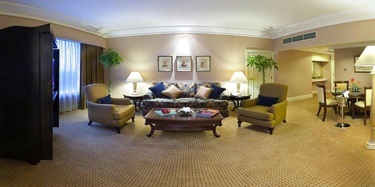 Crowne Plaza Jakarta Residences