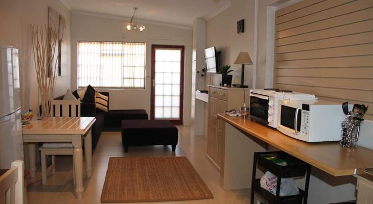 Treetops Guesthouse