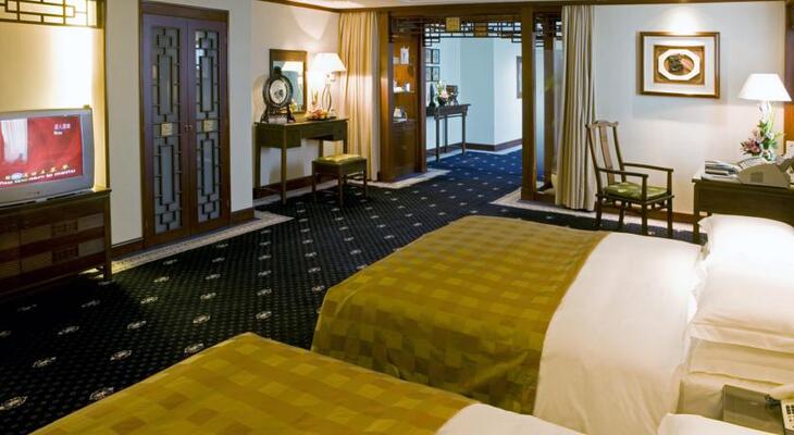 Dolton Hotel