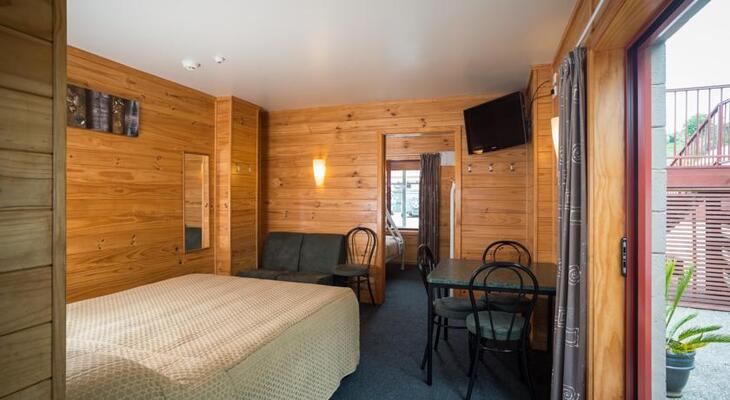 Nelson City TOP 10 Holiday Park
