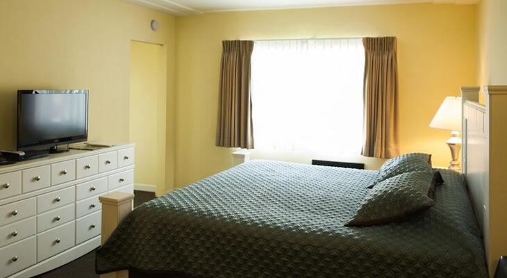 Hollywood Celebrity Hotel