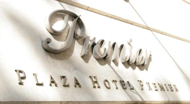 Plaza Hotel Premier