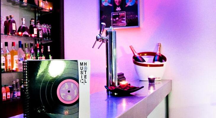 Music Hotel