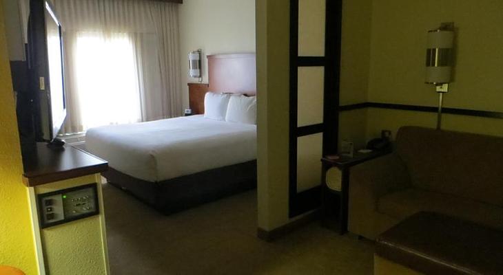 Hyatt Place Indianapolis Airport