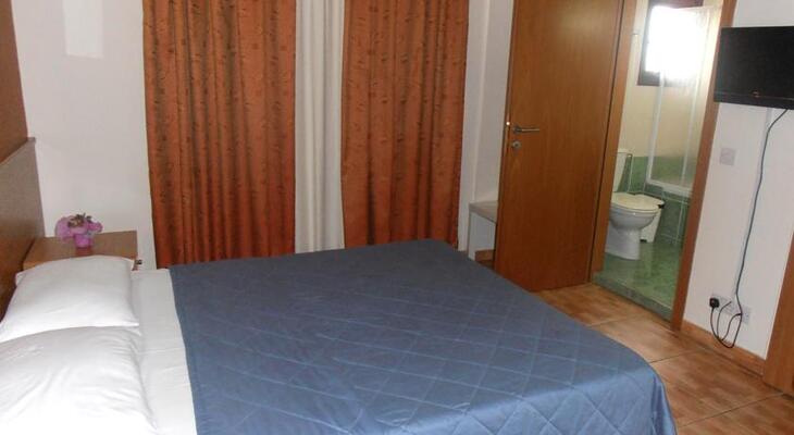 Crown Inn Hotel